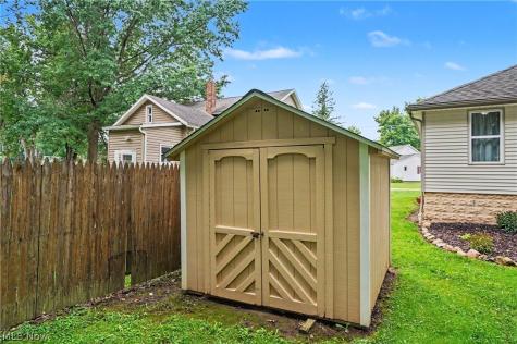4937 Grove Avenue Norton OH 44203