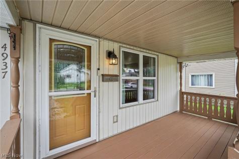 4937 Grove Avenue Norton OH 44203