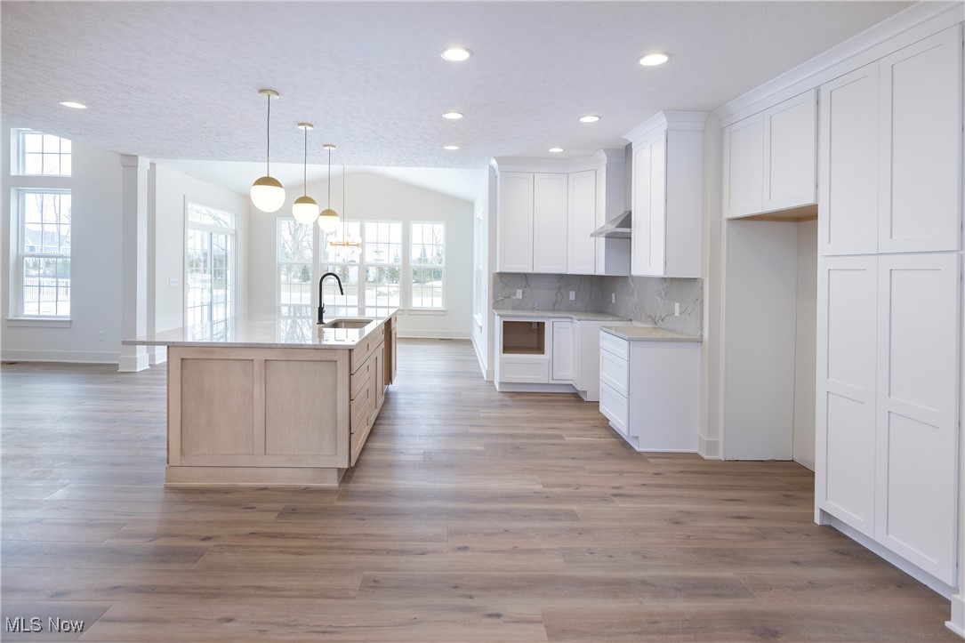 522 S Port Drive Avon Lake OH 44012