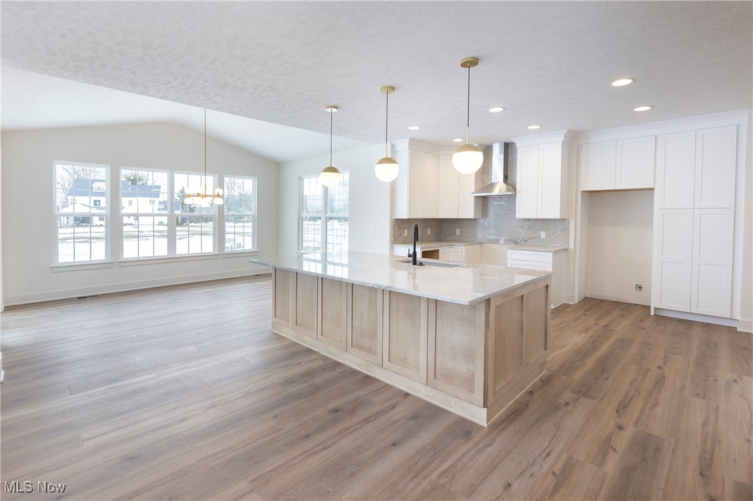 522 S Port Drive Avon Lake OH 44012