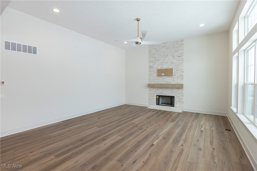 522 S Port Drive Avon Lake OH 44012
