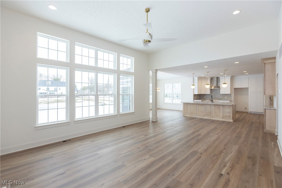 522 S Port Drive Avon Lake OH 44012