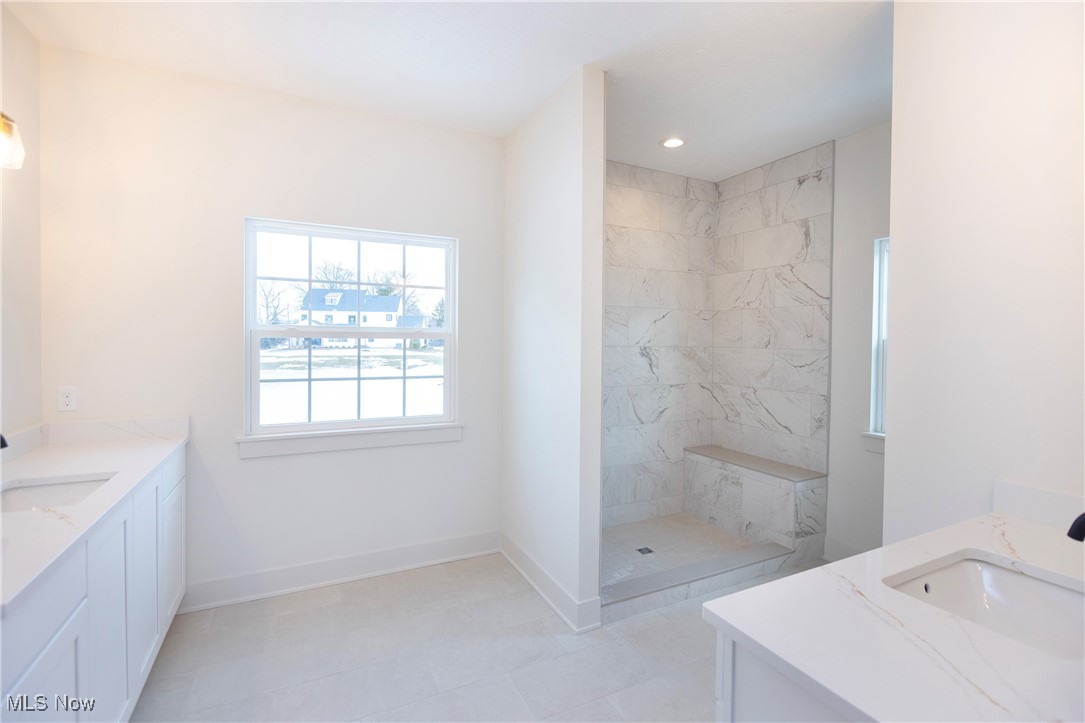 522 S Port Drive Avon Lake OH 44012