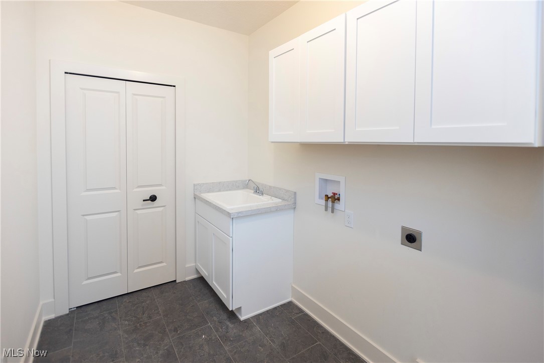 522 S Port Drive Avon Lake OH 44012
