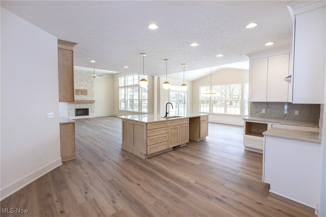 522 S Port Drive Avon Lake OH 44012