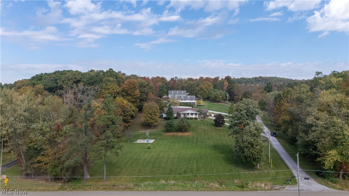 169 Schneiders Crossing Road NW Dover OH 44622
