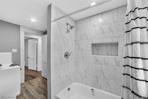 843 Chester Avenue Akron OH 44314