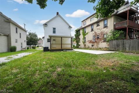 843 Chester Avenue Akron OH 44314