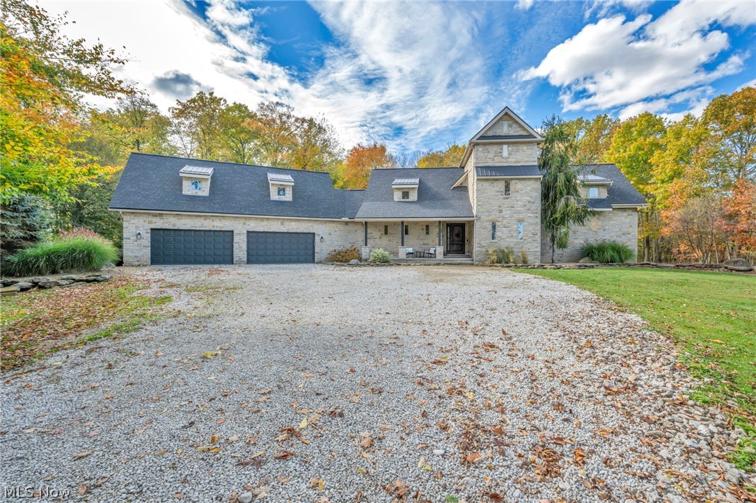 7184 Neff Road Valley City OH 44280