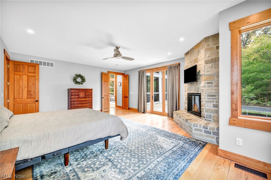 7184 Neff Road Valley City OH 44280