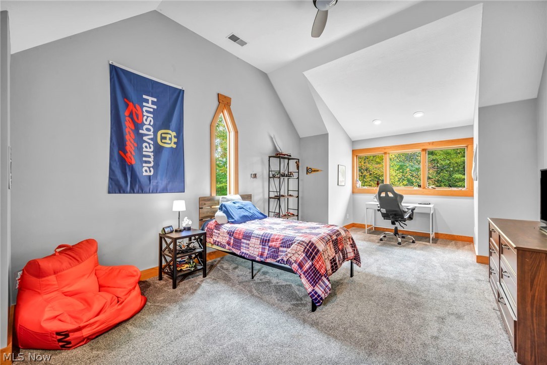 7184 Neff Road Valley City OH 44280