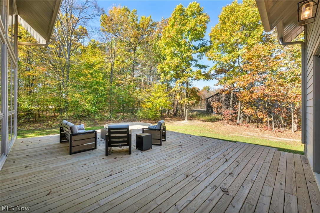 7184 Neff Road Valley City OH 44280