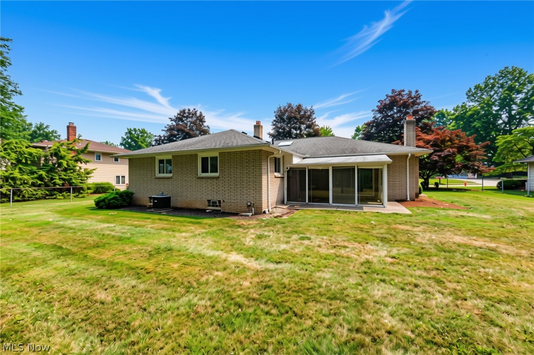 616 Sturbridge Drive Highland Heights OH 44143