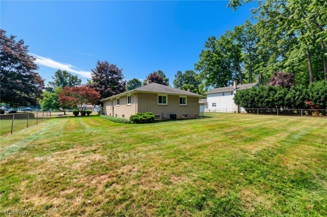 616 Sturbridge Drive Highland Heights OH 44143