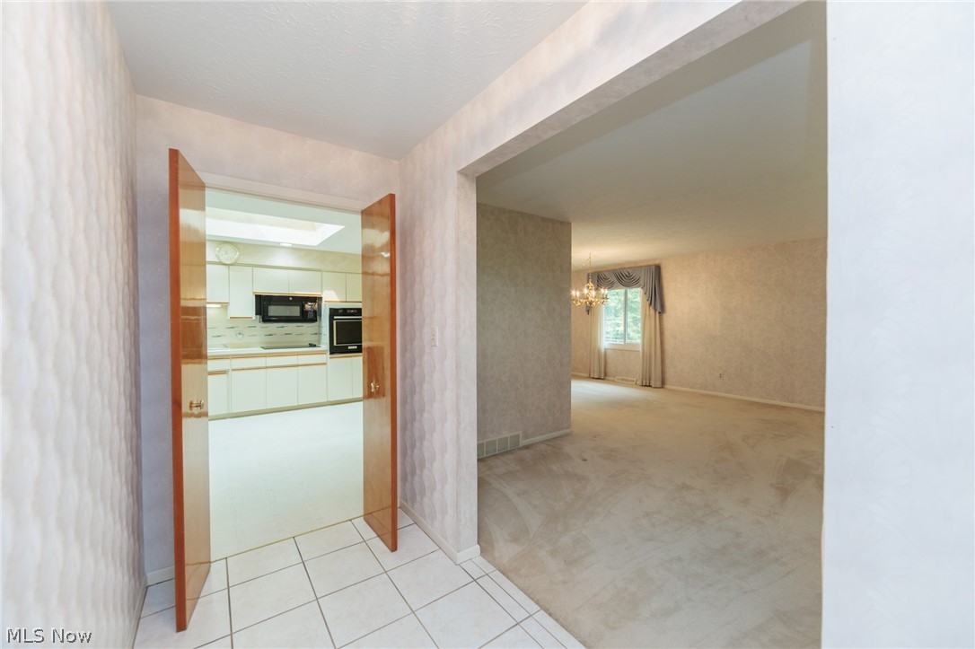 616 Sturbridge Drive Highland Heights OH 44143