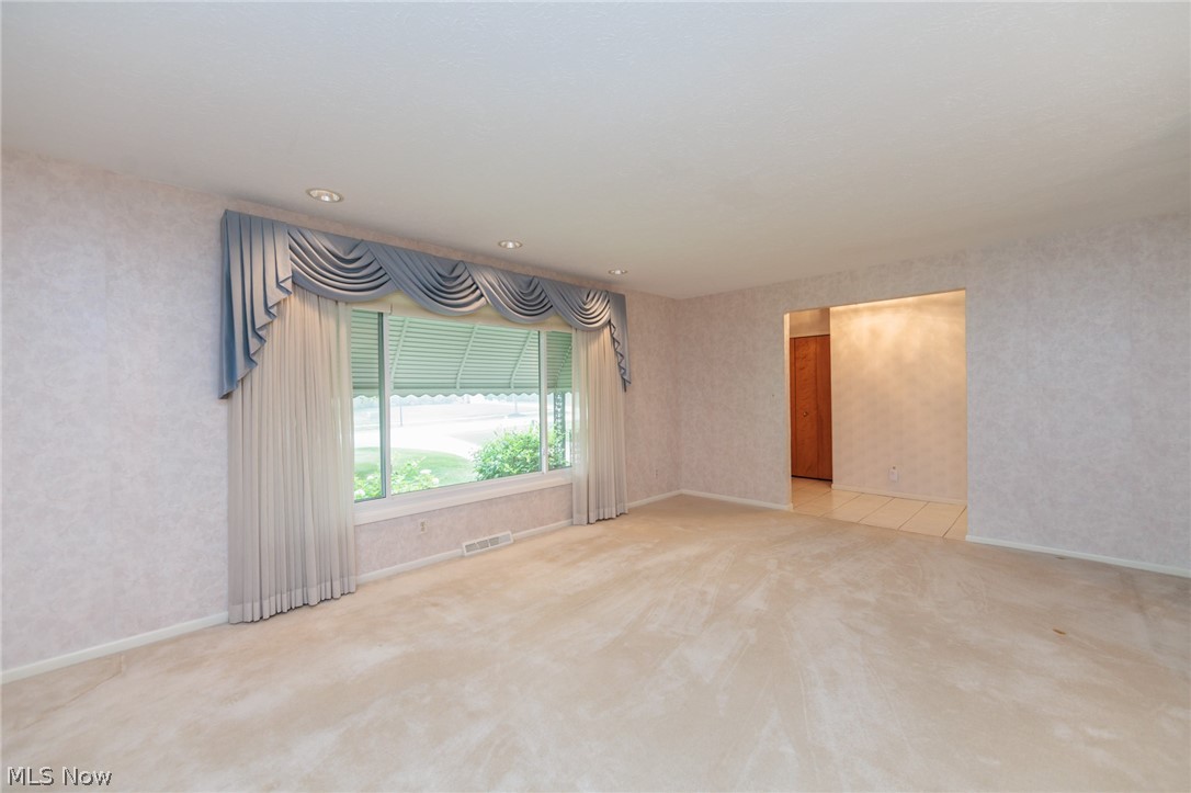 616 Sturbridge Drive Highland Heights OH 44143