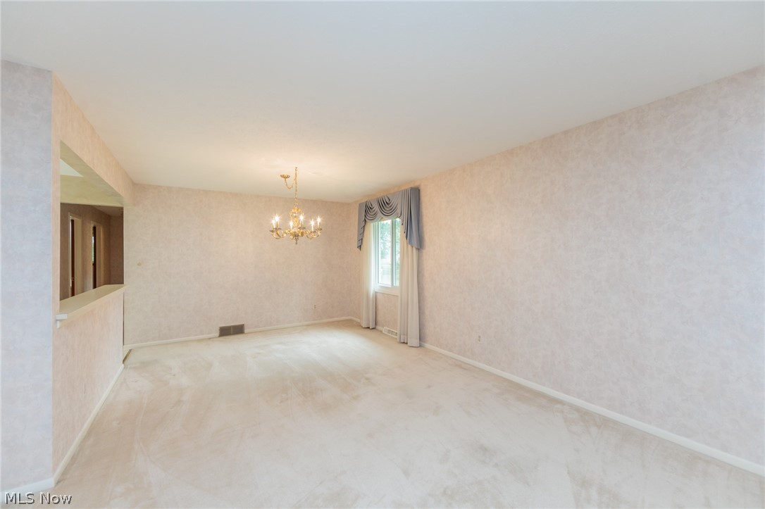 616 Sturbridge Drive Highland Heights OH 44143