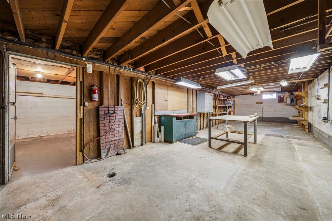 3175 S Myers Road Geneva OH 44041