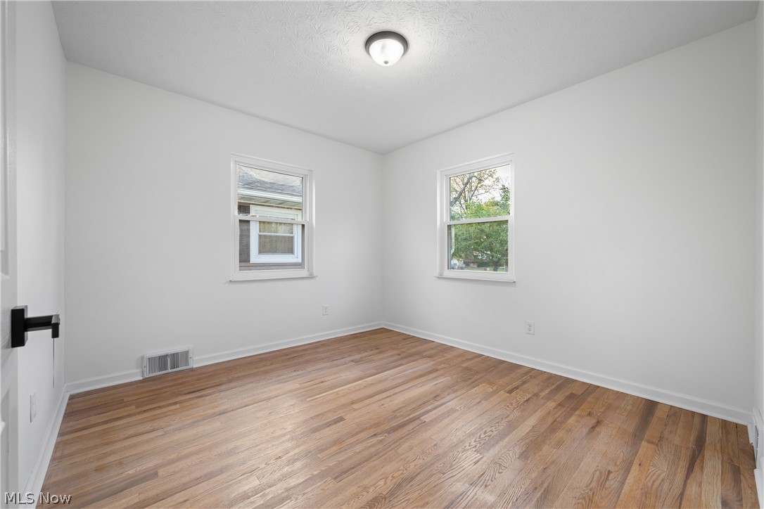 670 Davis Street Akron OH 44310