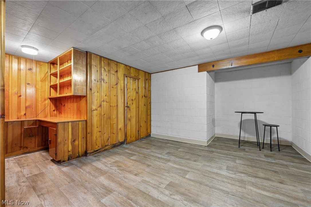 670 Davis Street Akron OH 44310