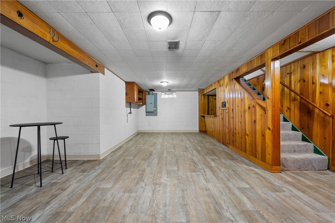 670 Davis Street Akron OH 44310