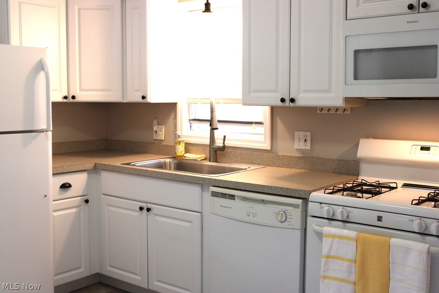 1640 Sunview Road Lyndhurst OH 44124