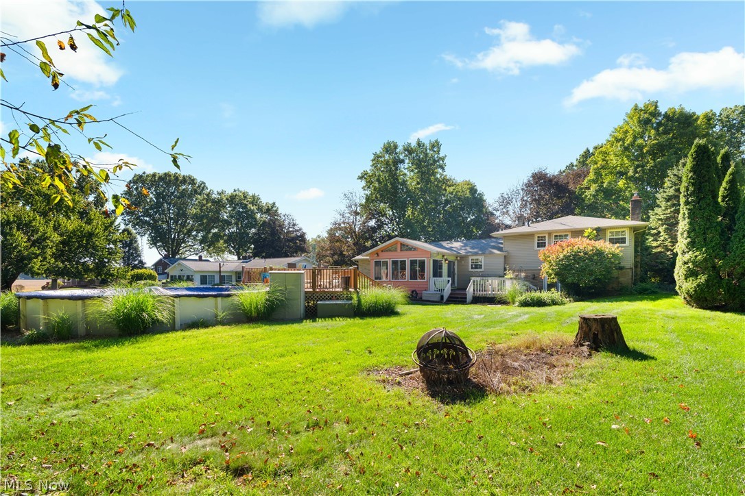 2561 Fallview Street NW Uniontown OH 44685