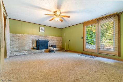 2561 Fallview Street NW Uniontown OH 44685