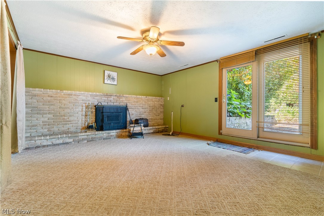 2561 Fallview Street NW Uniontown OH 44685