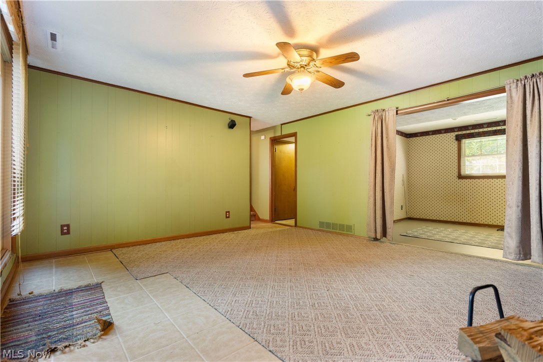 2561 Fallview Street NW Uniontown OH 44685