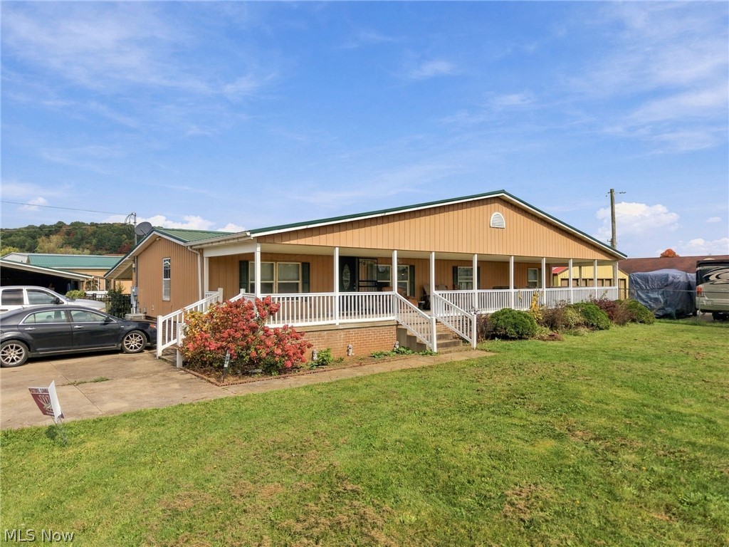 6157 Alliance Road NW Malvern OH 44644