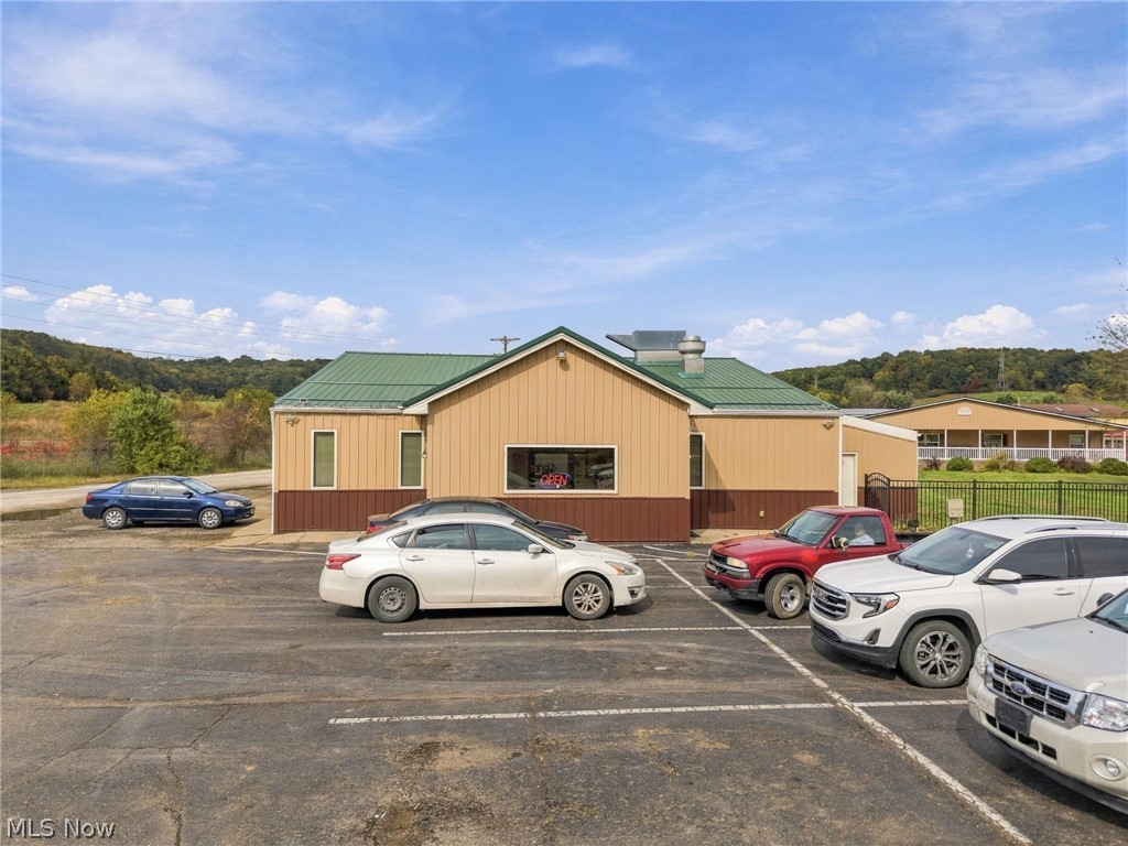 6157 Alliance Road NW Malvern OH 44644