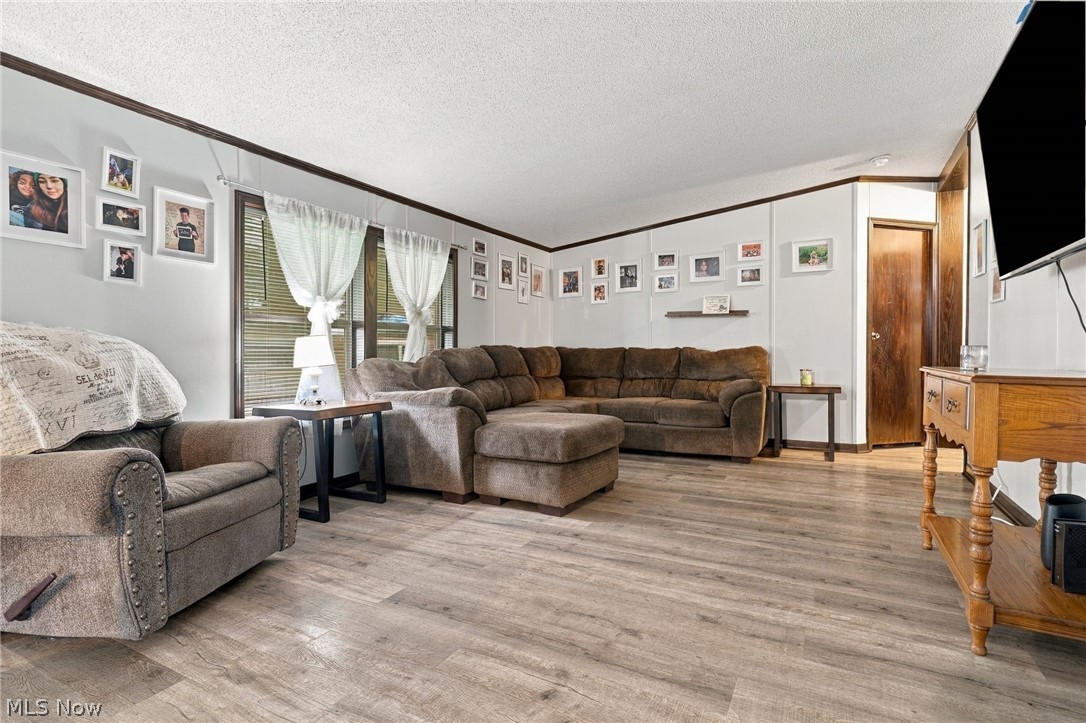 6157 Alliance Road NW Malvern OH 44644