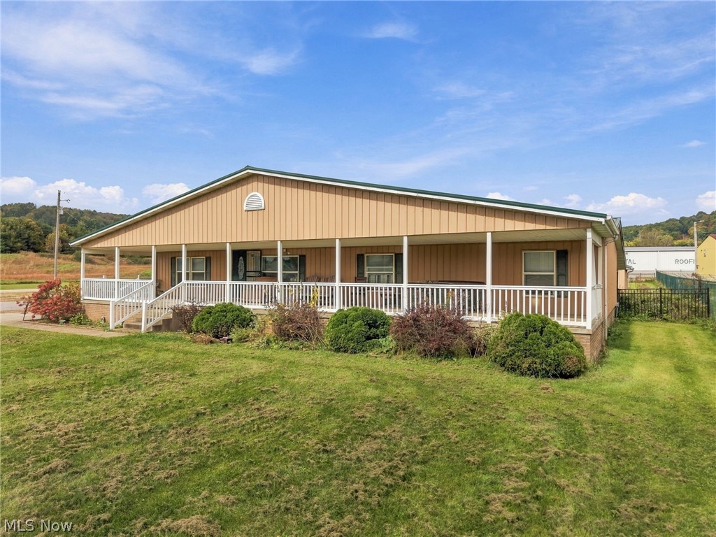 6157 Alliance Road NW Malvern OH 44644