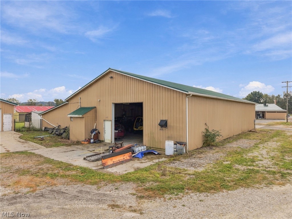 6157 Alliance Road NW Malvern OH 44644