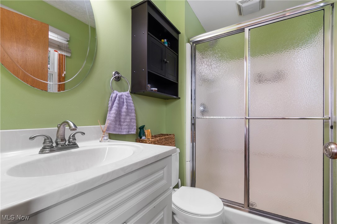 2586 Taylor Street Wooster OH 44691