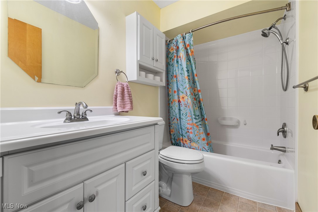 2586 Taylor Street Wooster OH 44691