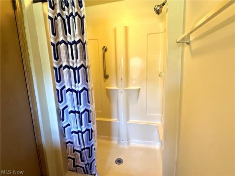 912 Hadley Lane Marietta OH 45750