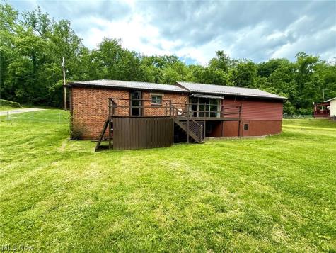 912 Hadley Lane Marietta OH 45750