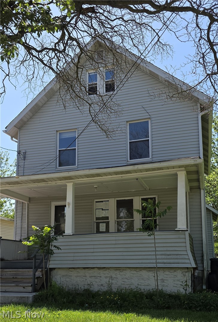 2278 11th Street SW Akron OH 44314