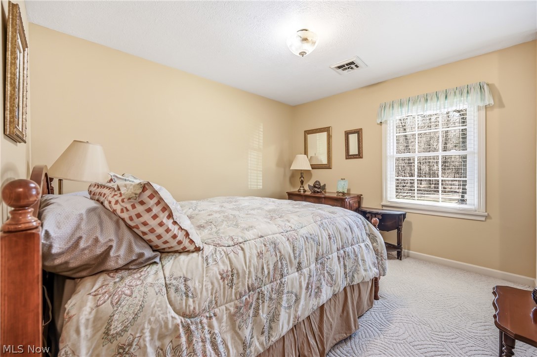 11488 N 12th Street Beloit OH 44609