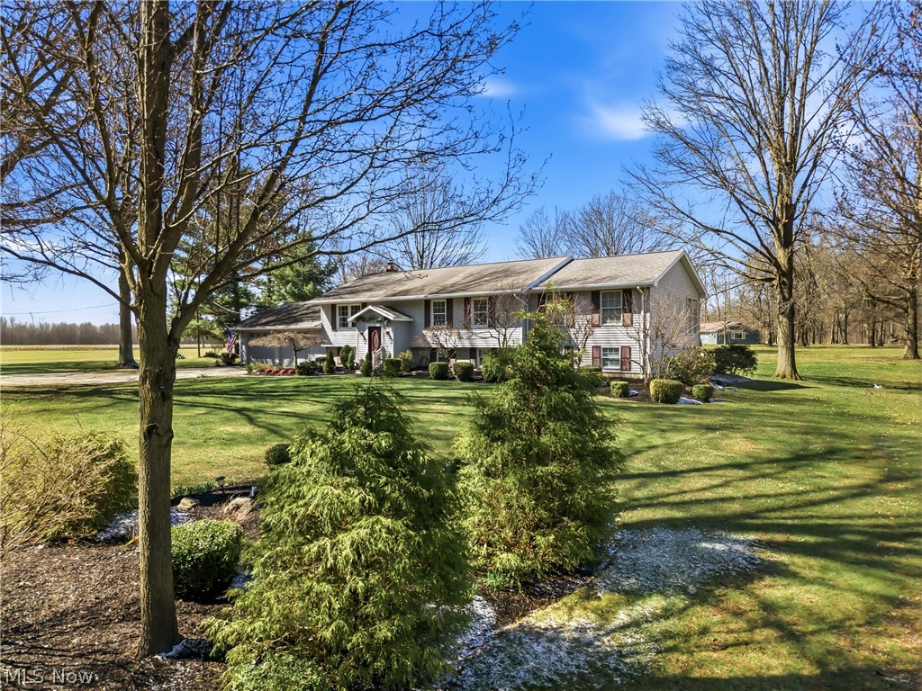 11488 N 12th Street Beloit OH 44609