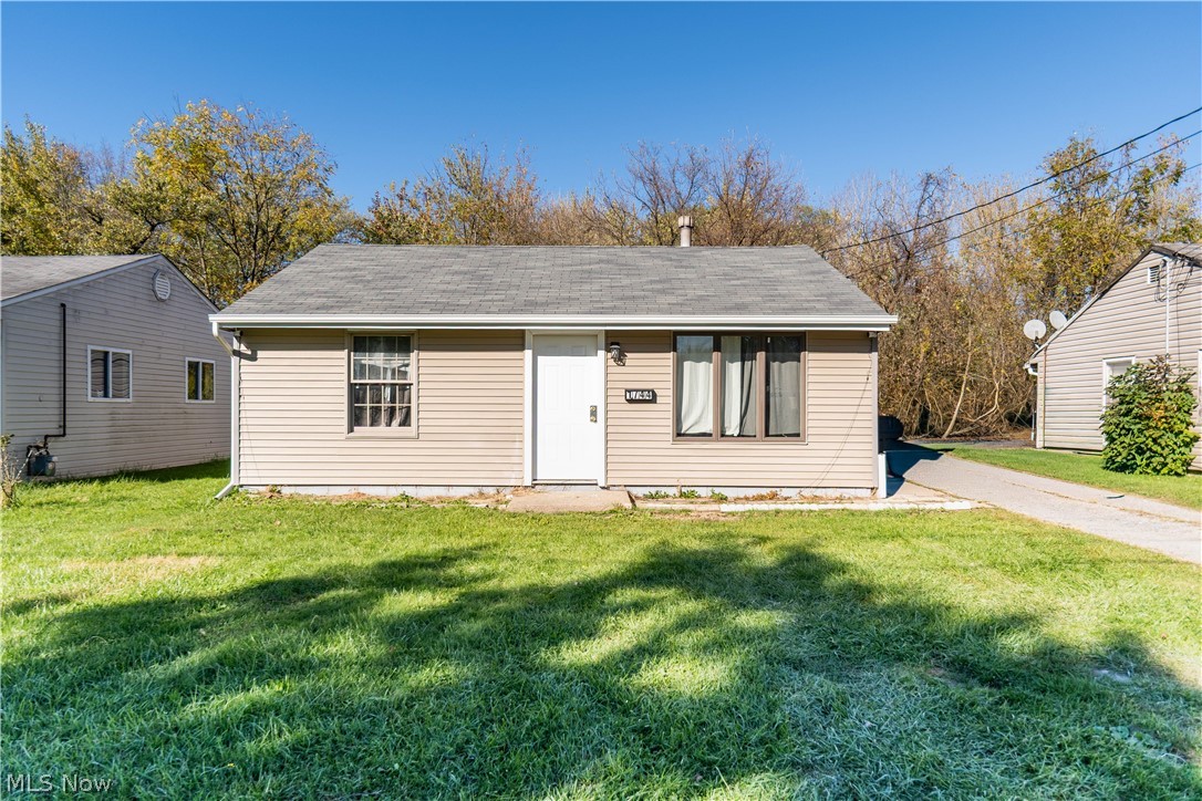 1744 Victoria Street SW Warren OH 44485