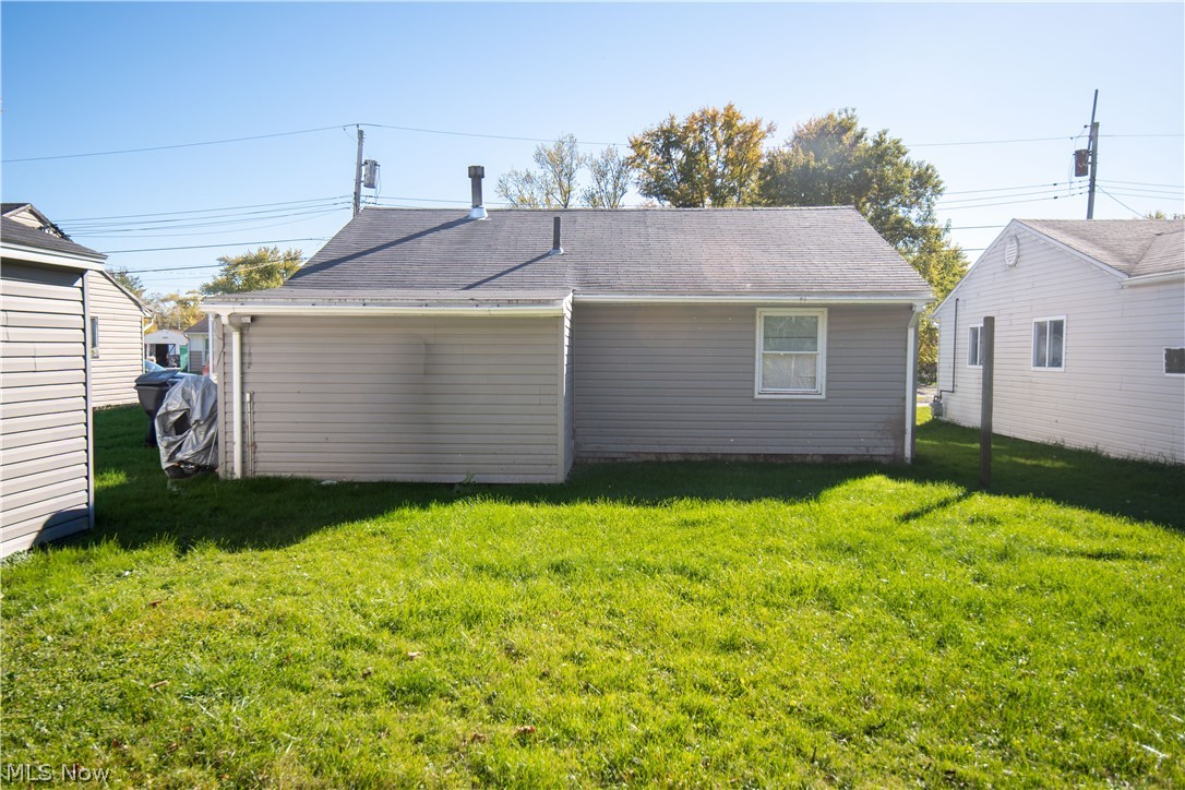 1744 Victoria Street SW Warren OH 44485