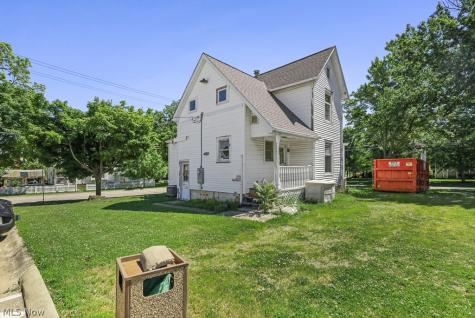237 N Broadway Medina OH 44256