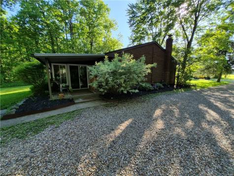 1373 Saffron Drive West Salem OH 44287