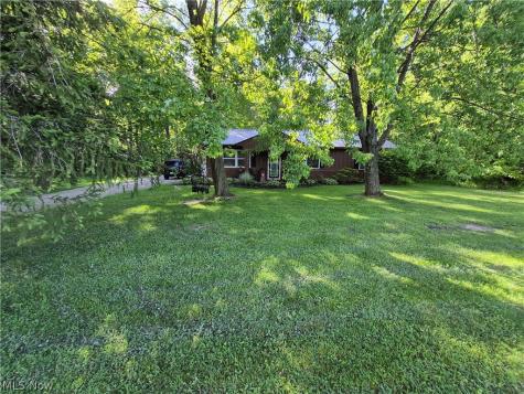 1373 Saffron Drive West Salem OH 44287
