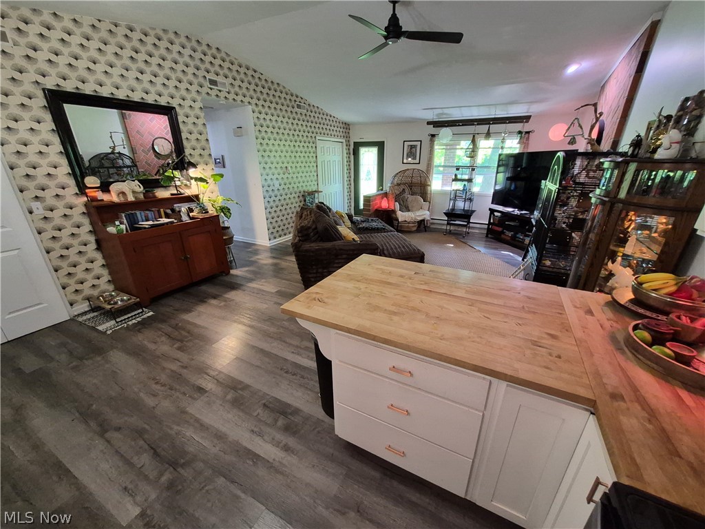 1373 Saffron Drive West Salem OH 44287