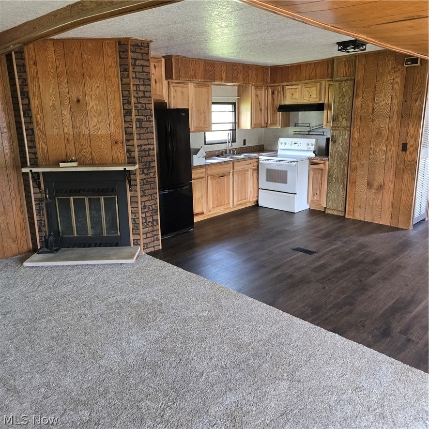 46357 Township Road 1208 Coshocton OH 43812