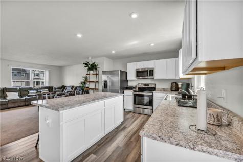 172 Wildflower Drive Elyria OH 44035